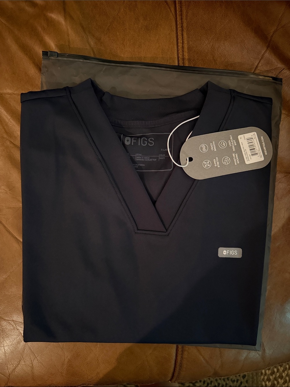 Figs Mira scrub Top